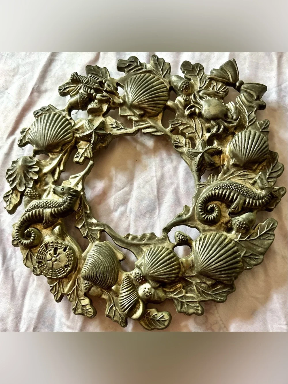 Vintage Silver Sea Life Decorative Hanging Wall Wreath Trinket-hot plate